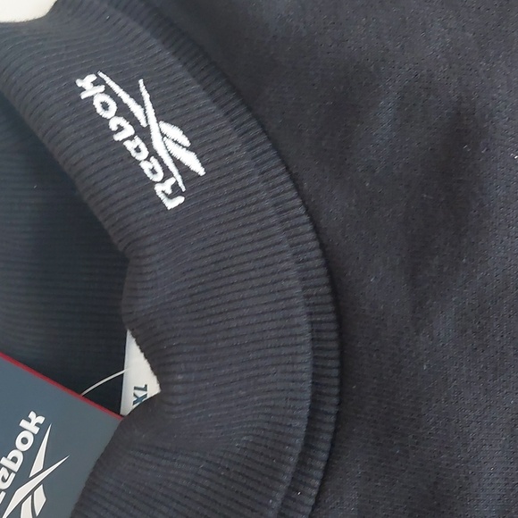 Reebok Oversize Sweater - Picture 2 of 3